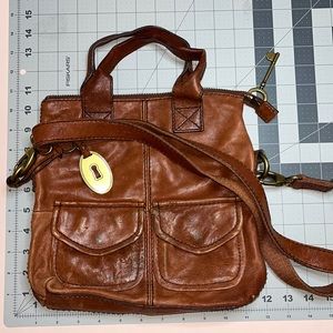 Vintage fossil leather crossbody